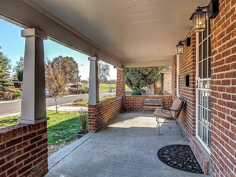 2637 N Garfield St — Photo 4