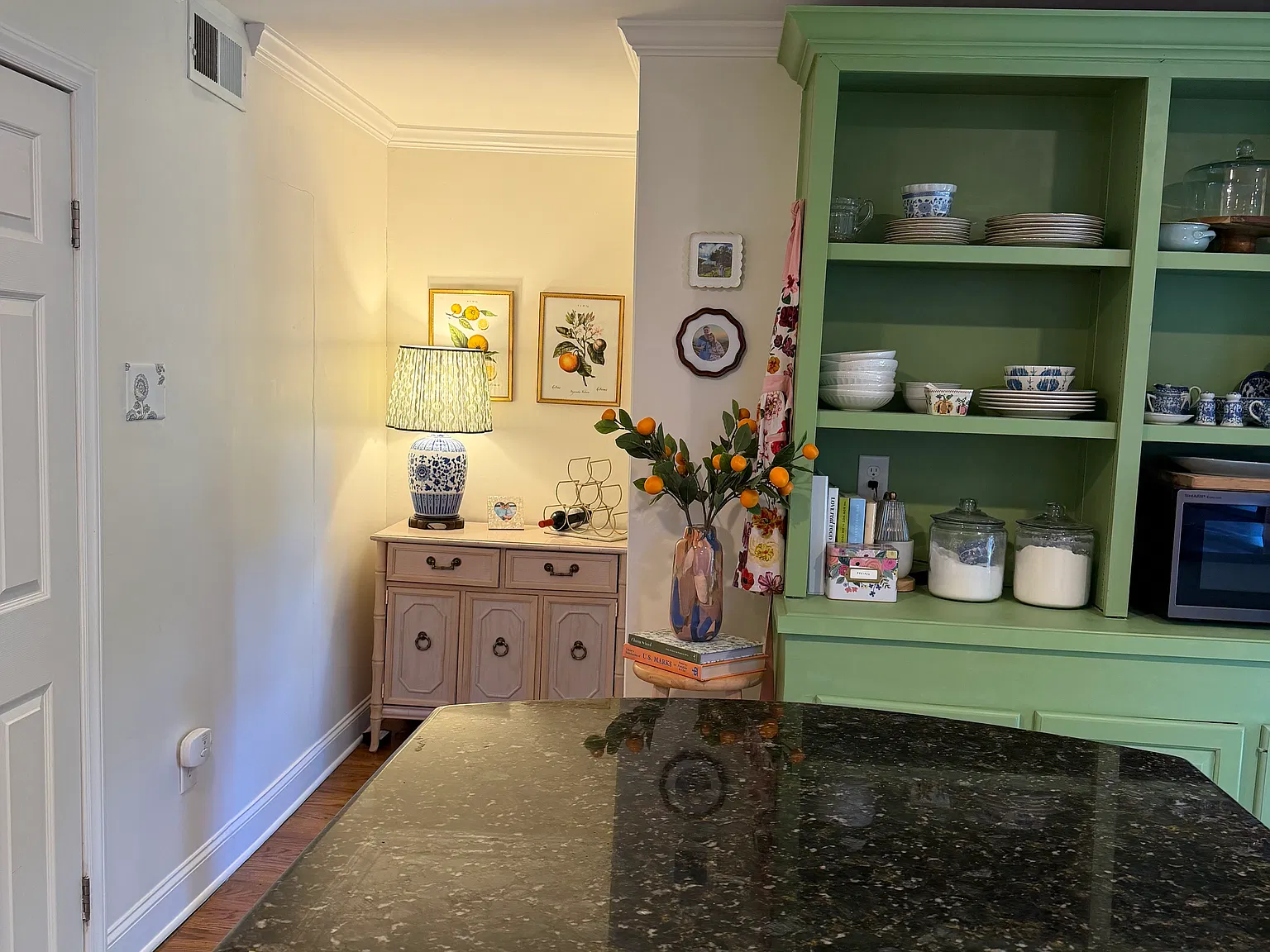 2 bed, 1.5 bath, 1224 sqft, $2,800 — Photo 4