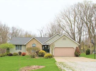 1734 Ken Dr, Akron, OH 44312