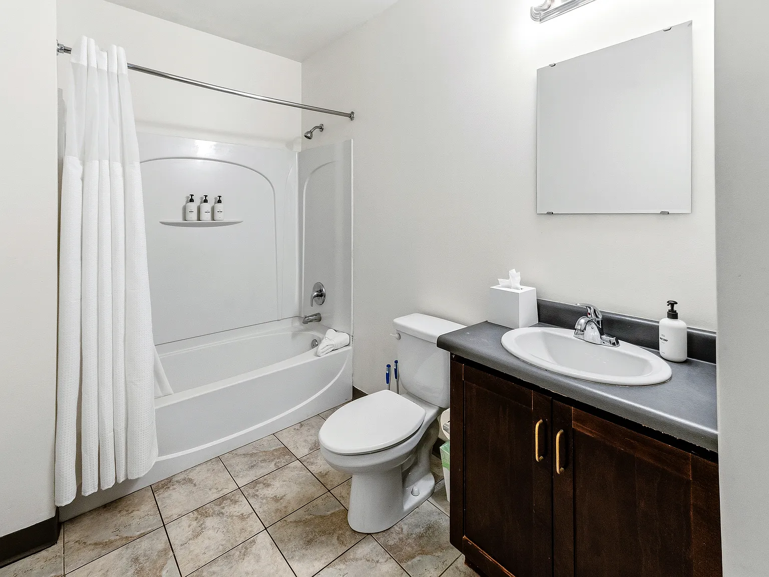 1 bed, 620 sqft, $975 — Photo 2
