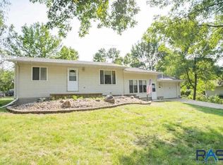 605 Union St, Alcester, SD 57001