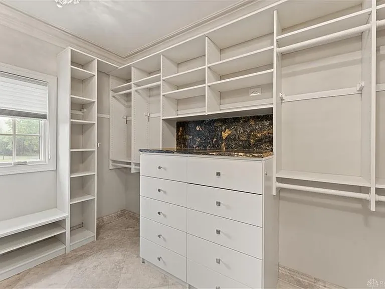 9020 Whisperinghill Dr — Photo 38
