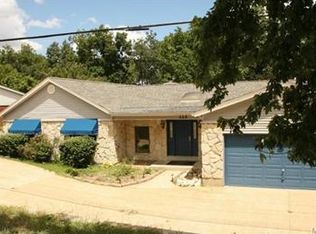 125 Strecker Rd, Ballwin, MO 63011