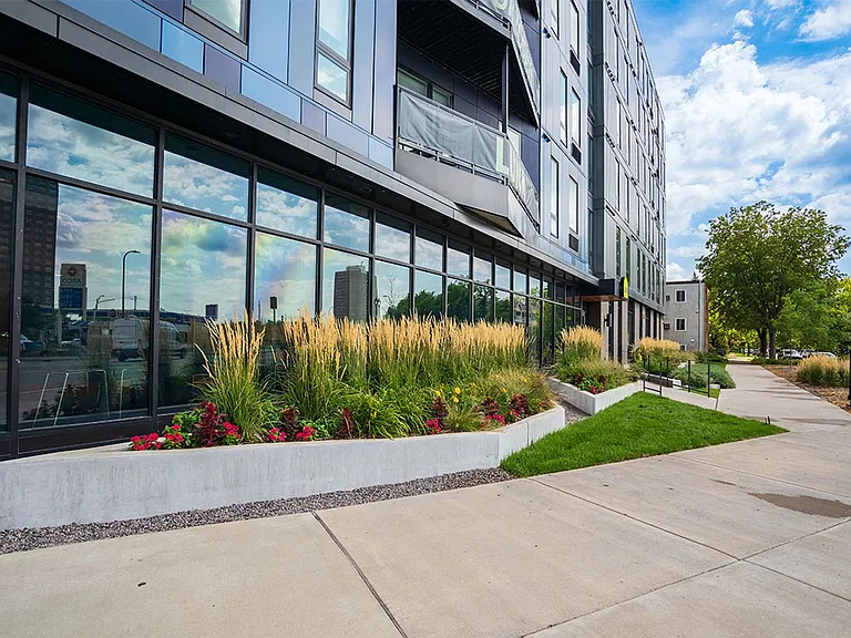 Luna Apartments — Photo 57