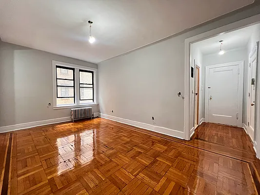Rented by Queens Apartments Realty LLC | media 6