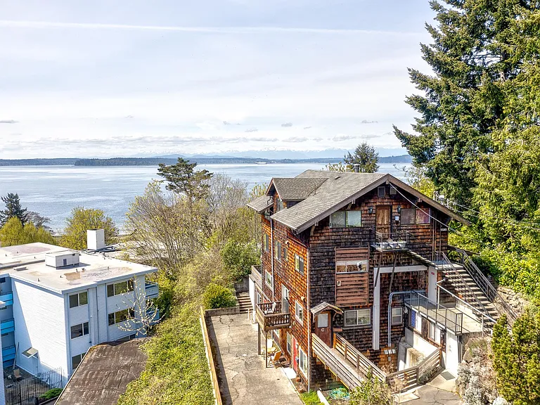 7013 Seaview Ter SW #B — Photo 20
