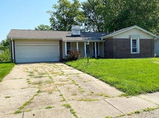 1666 Somerset Shire Dr, Florissant, MO 63031