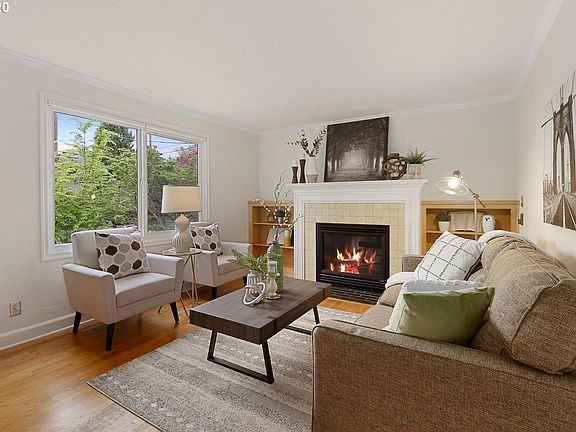 5th image of 4216 NE 22nd Ave