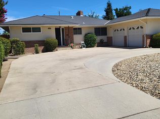 2957 E Saginaw Way, Fresno, CA 93726