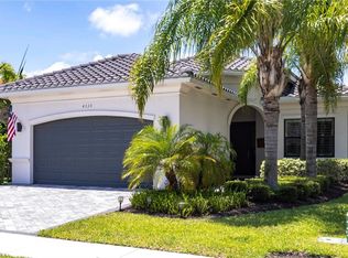 4330 Aurora St, Naples, FL 34119