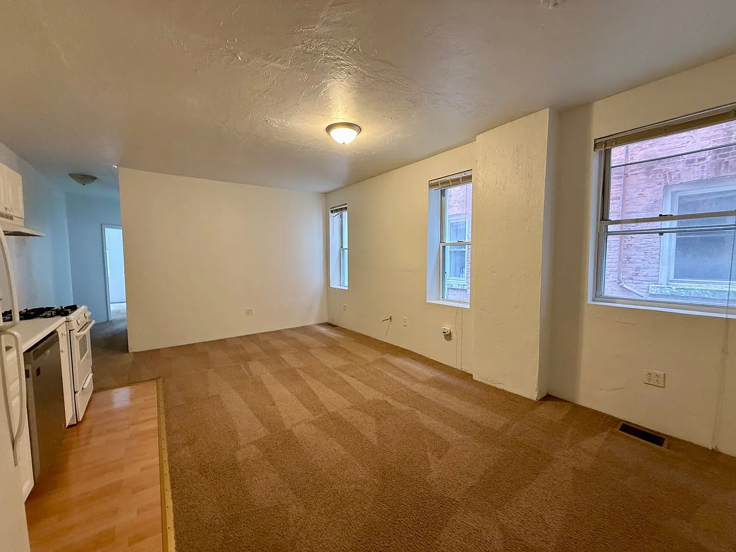 3609 Dawson St — Photo 3