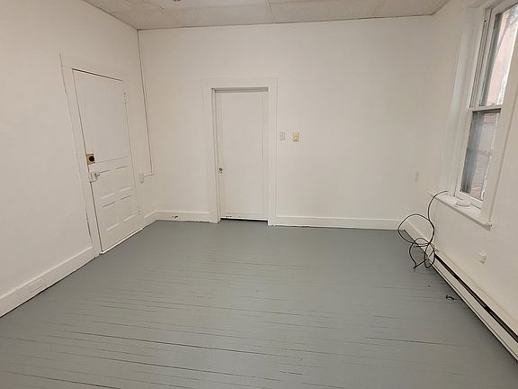 2nd image of 142 W Main St