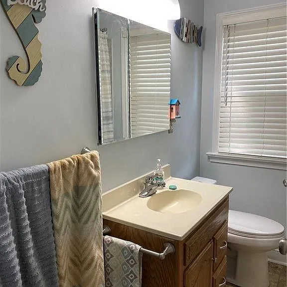 23717 E Oakland Rd — Photo 14
