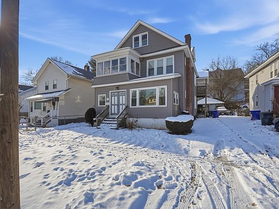 4th image of 7 Glendell Ter