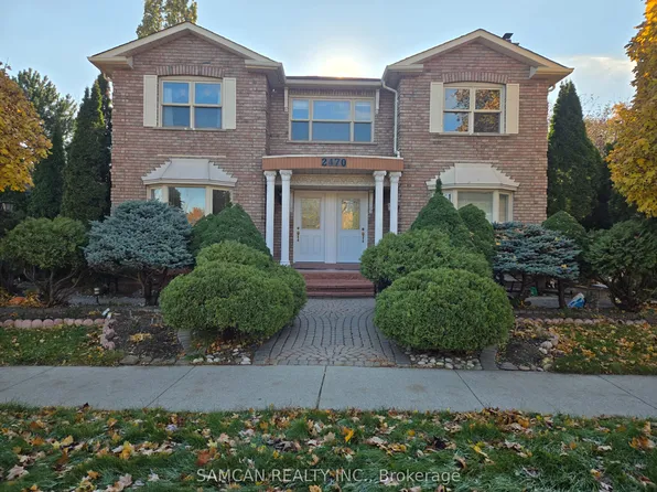 2470 Wynten Way #2, Oakville, ON L6J 7K8