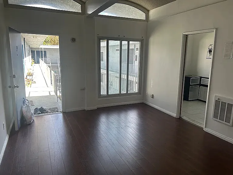 8654 Falmouth Ave #19 — Photo 5