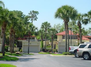 702 Santa Cruz Ln, Howey In The Hills, FL 34737