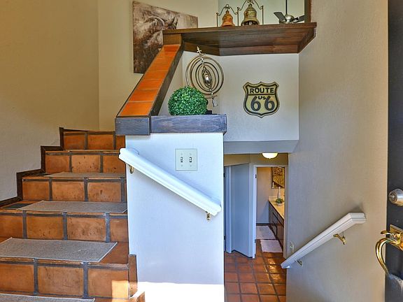 2nd image of 2124 Canoas Garden Ave APT 1
