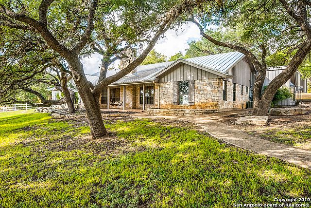 1st image of 31605 Stahl Ln