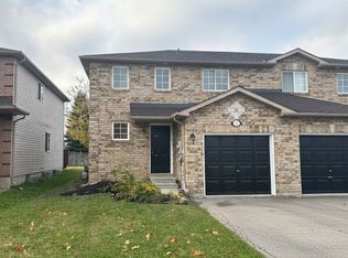 17 Hewitt Pl, Barrie, ON L4M 7B3