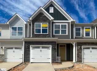 510 Pennystone Ln, Simpsonville, SC 29681