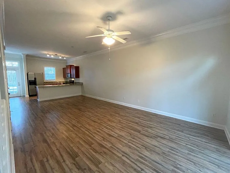 4804 Exton Park Loop — Photo 4