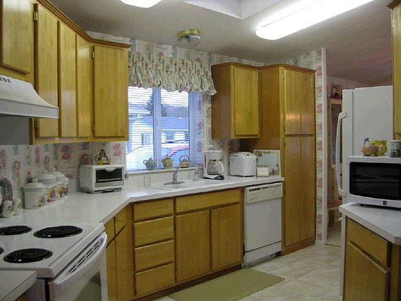 5th image of 1918 Harrison Ave Unit 45