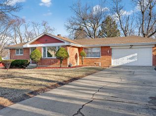 641 McKinley Ave, Mundelein, IL