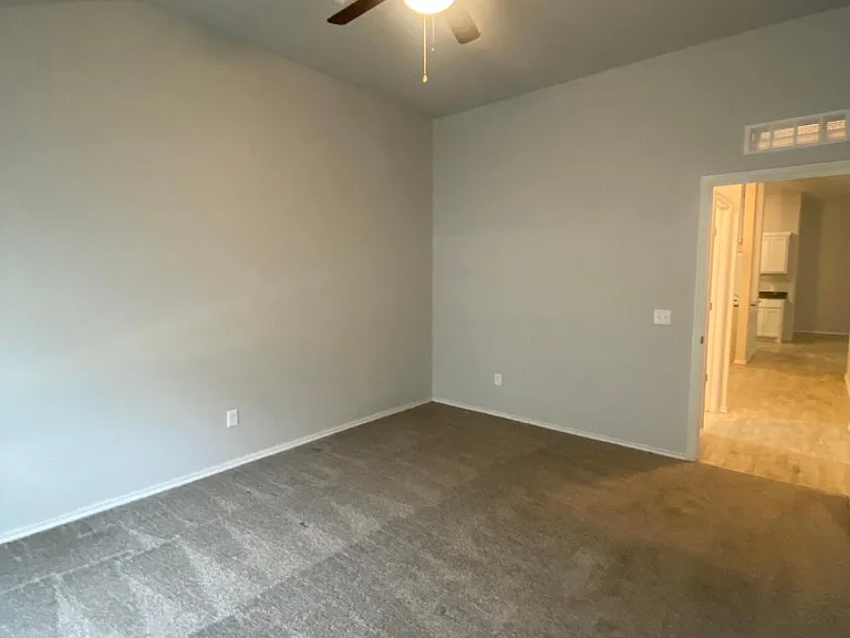 813 Coles Creek Ln — Photo 9