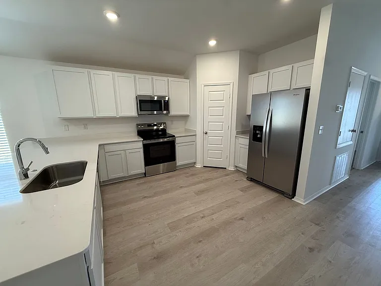 1008 Raven Walk Dr — Photo 4