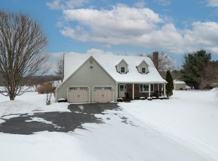 60 Crown Point N, Pittsford, VT 05763