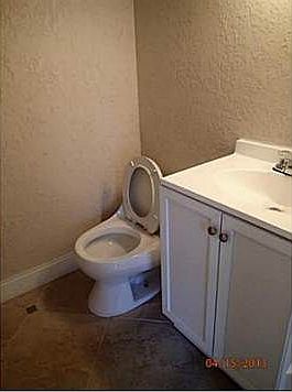 2nd image of 1000 SW 125th Ave APT 108N
