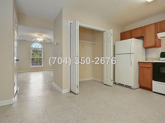 4th image of 1308 S Hayne St