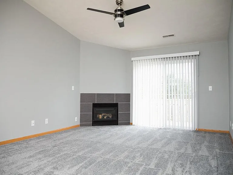 7964 Royal Oaks Rd — Photo 5
