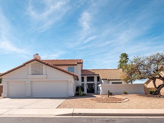 2nd image of 6133 E SADDLEBACK Street