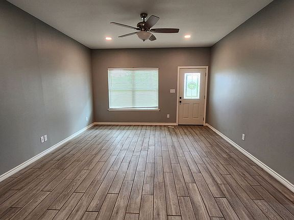 2nd image of 3262 Fm 1275