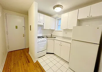 Rented by City Connections Realty