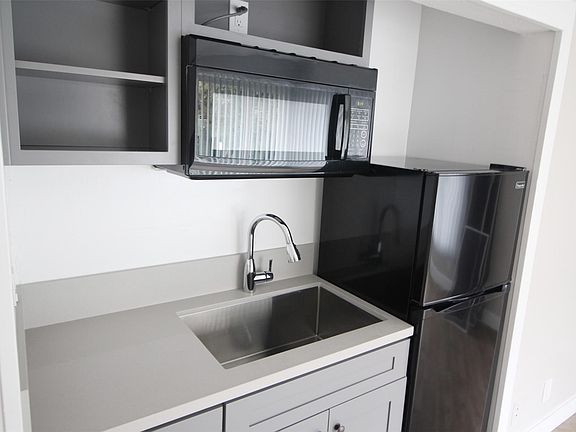 1-Screen Shot 2018-02-06 at 4.32.10 PM