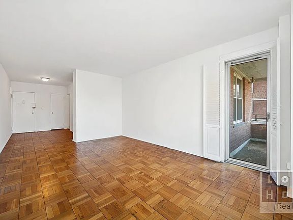 2nd image of 570 Grand St APT H506