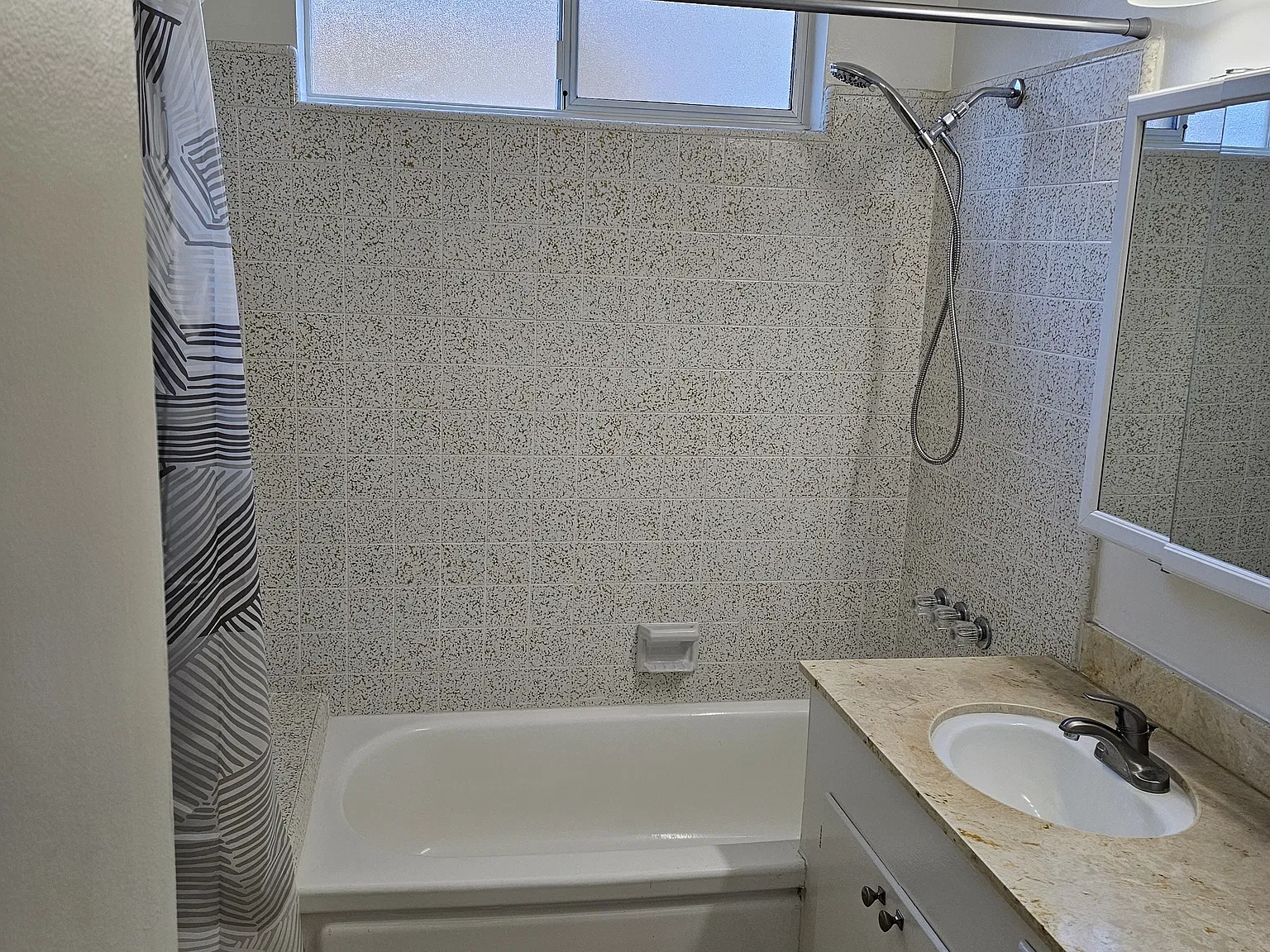1 bed, $1,775 — Photo 3