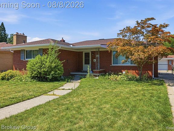 2nd image of 27619 Jean Rd