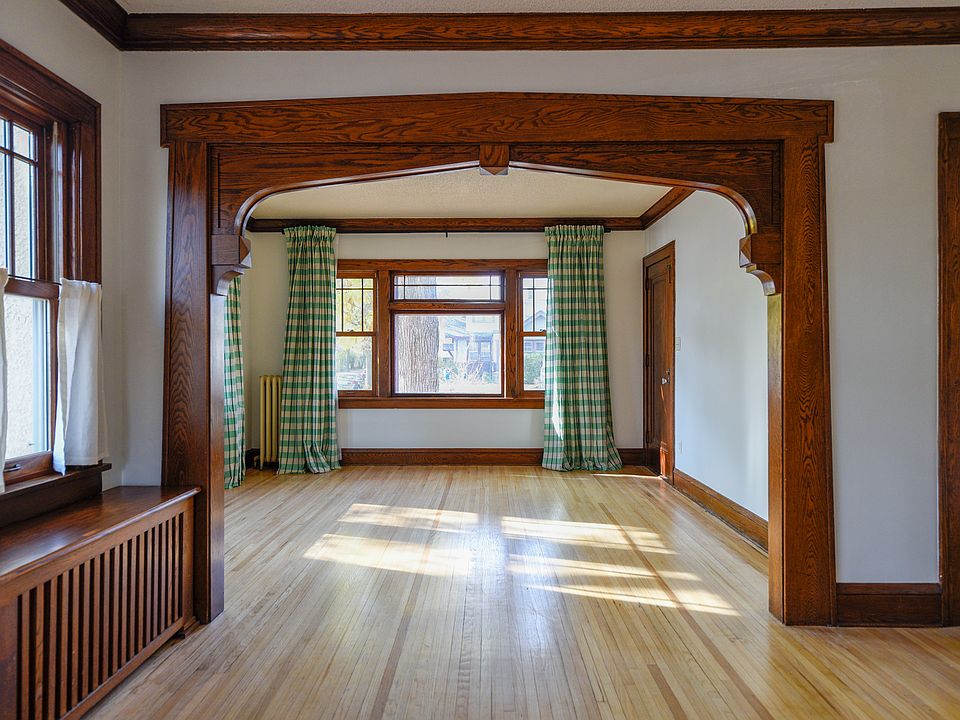 1st image of 3857 28th Ave S #1