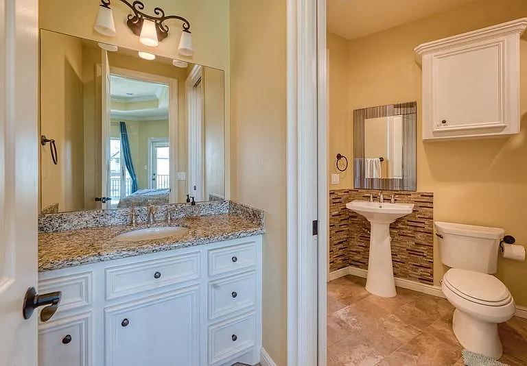 5623 Waters Landing Ln — Photo 33
