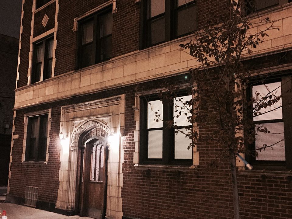1st image of 2351 W Wilson Ave APT 210