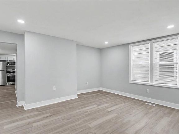 5th image of 2520 Barre St