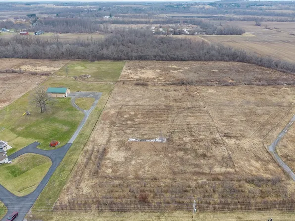 3075 Bronson Hill Rd, Livonia, NY 14487