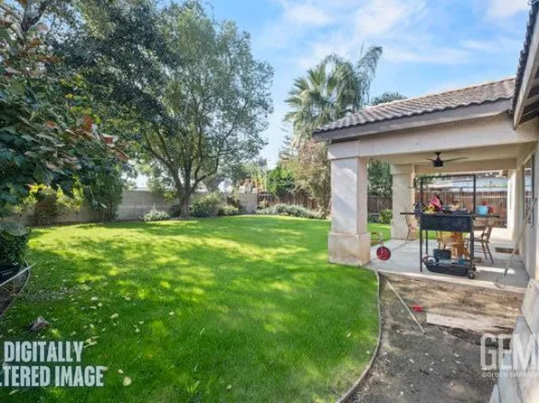 8401 Eagles Landing Dr, Bakersfield, CA 93312