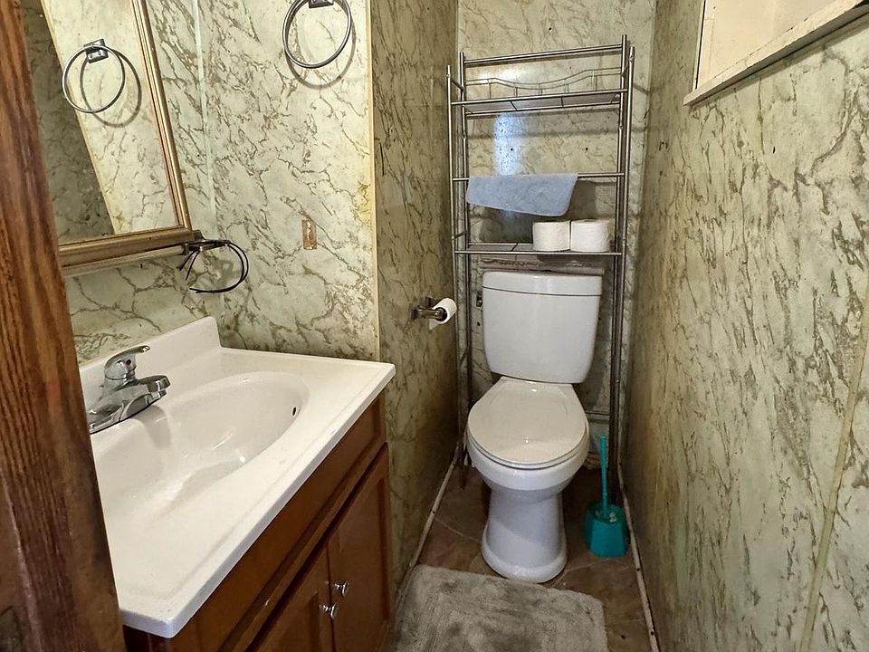 13th image of 2100 PRAIRIE STREET
