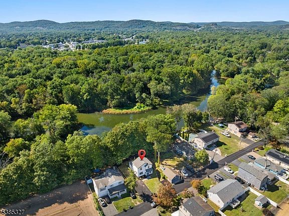 2nd image of 78 Maple Ln