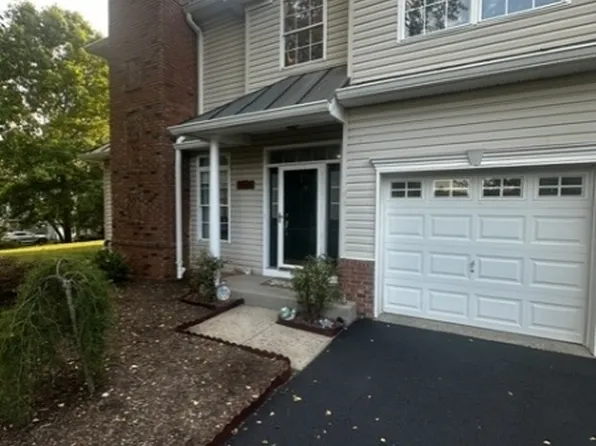 10 Stevens Ln, Martinsville, NJ 08836